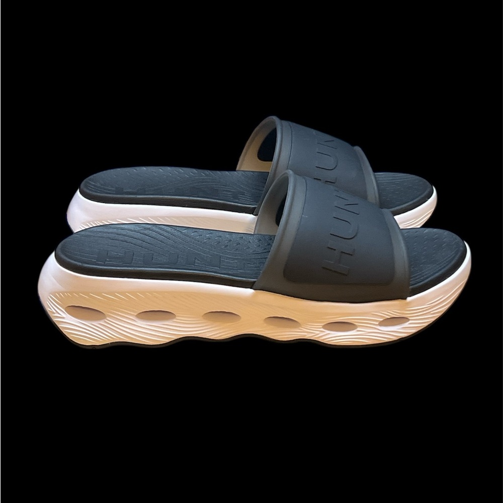 Size 9 - Hunter Women's Geneva Square-Toe Slip-On Casual Sandals